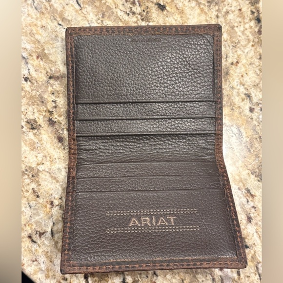 Ariat Clip On Wallet - Picture 2 of 2